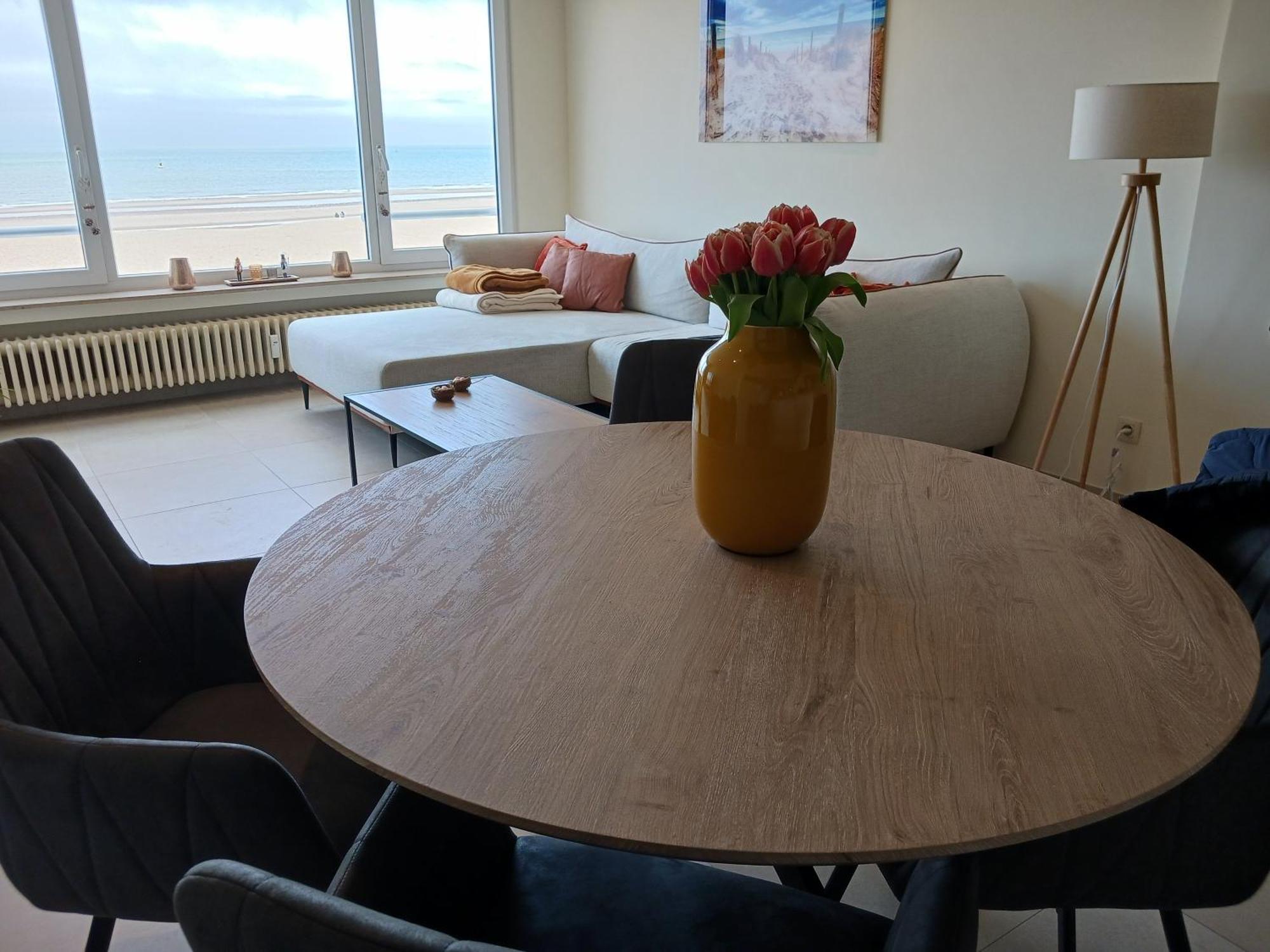 Suite Louisa Met Prachtig Zeezicht Ostende Exterior foto
